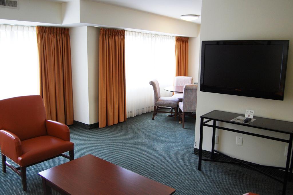 Washington Suites Alexandria Phòng bức ảnh